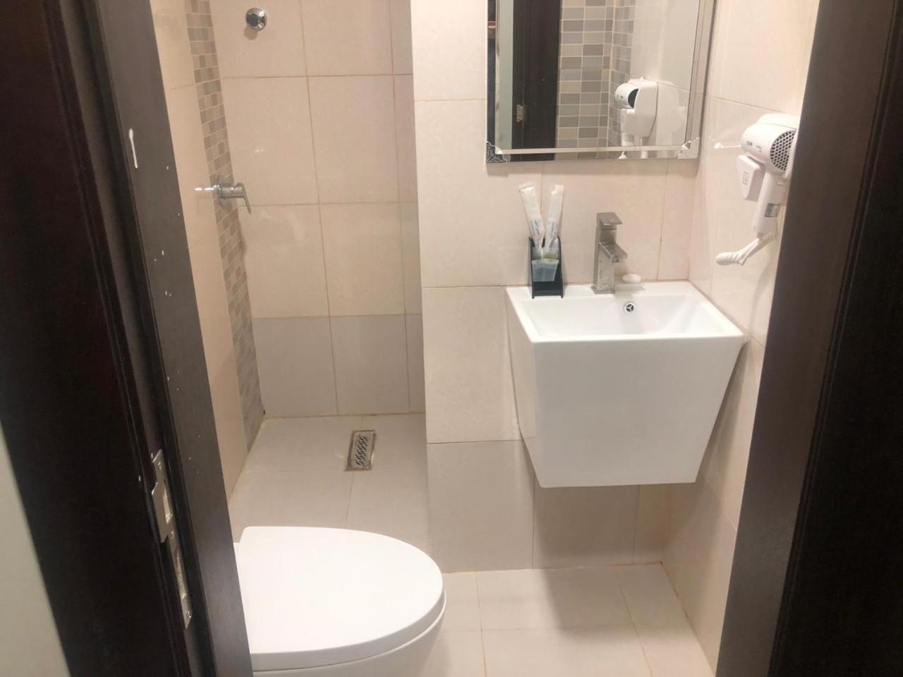 رؤية عنيزة - Vision Of Onaizah Hotel Ngoại thất bức ảnh